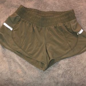 Lululemon Hotty Hot Shorts EUC